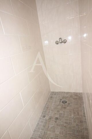  Appartement à louer 2 pièces 50 m²