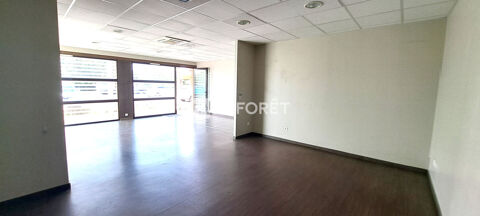   Local commercial La Magdelaine Sur Tarn 63.16 m2 