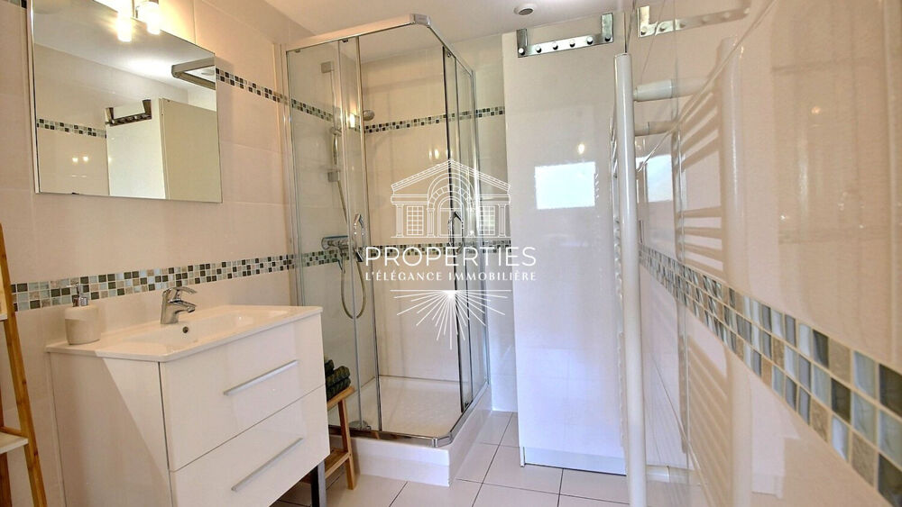 Vente Appartement BORMES - T2 - RENOVÉ - REZ-DE-JARDIN - STATIONNEMENT PRIVATIF Bormes les mimosas