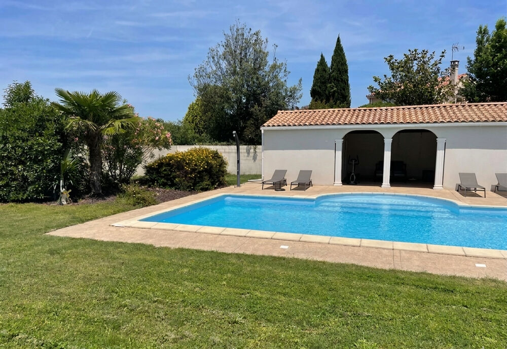 CUGNAUX ? Maison familiale avec piscine sur un terrain de 1 446 m²