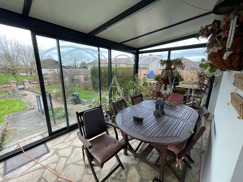 Maison Saint Hilaire Des Loges