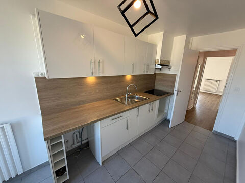  Appartement � louer 3 pi�ces 84 m�