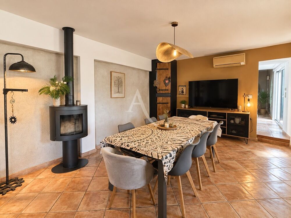 VILLA PLAIN PIED AVEC PISCINE ET LOGEMENT INDÉPENDANT RIANS