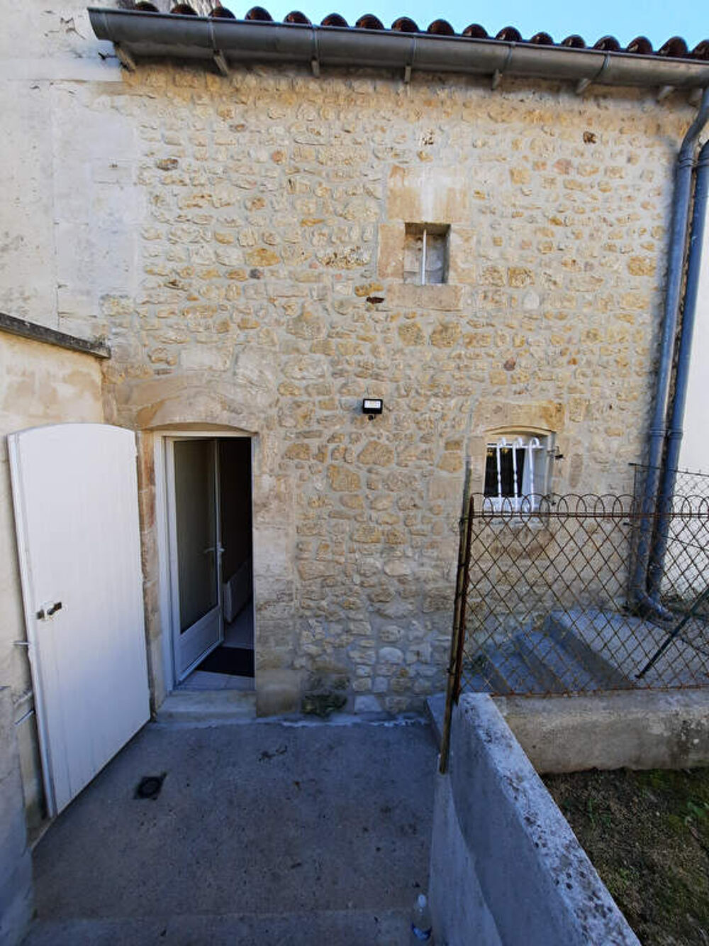 Location Maison Jonzac Centre Ville - Maison  meublée 1 chambre Jonzac