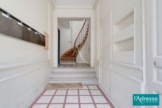 Vente Appartement REIMS CENTRE - APPARTEMENT DE 97,26 m² AVEC COURETTE PRIVATIVE DE 20 m² - À 7 MINUTES À PIED DE LA CATHÉDRALE Reims