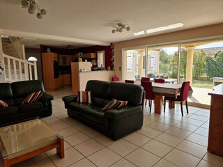  Maison � vendre 8 pi�ces 220 m�