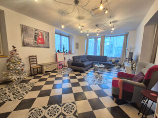  Maison  louer 10 pices 265 m