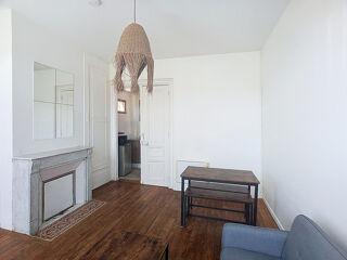  Appartement à louer 2 pièces 46 m²