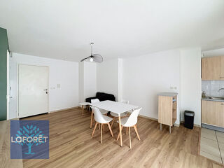  Appartement à louer 2 pièces 43 m²