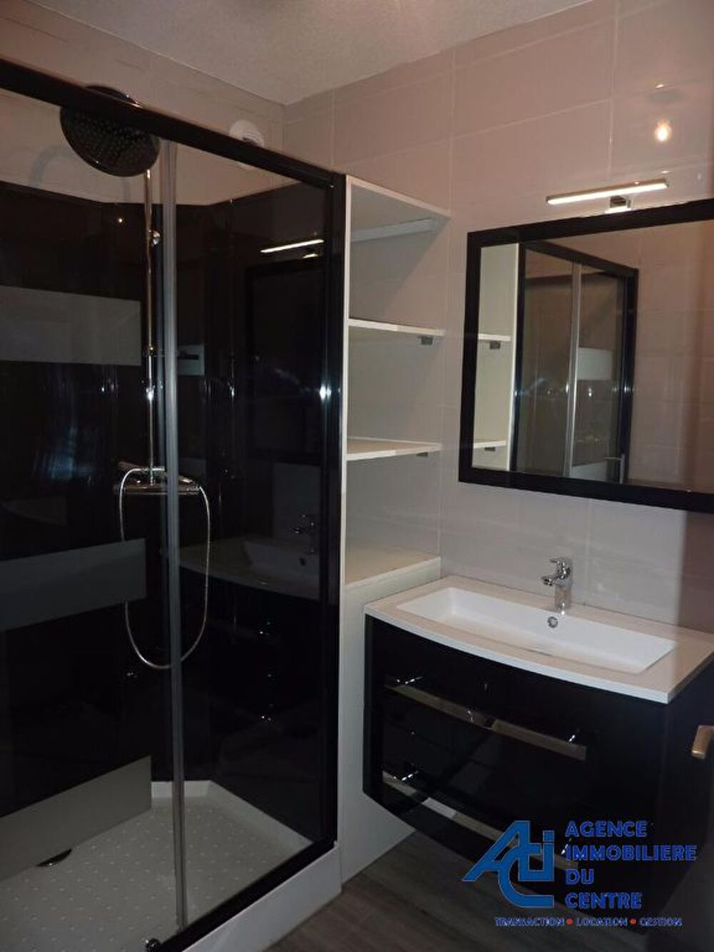 Location Appartement PONTIVY ? CENTRE VILLE ? T3 AVEC ASCENSEUR, CAVE ET PARKING Pontivy