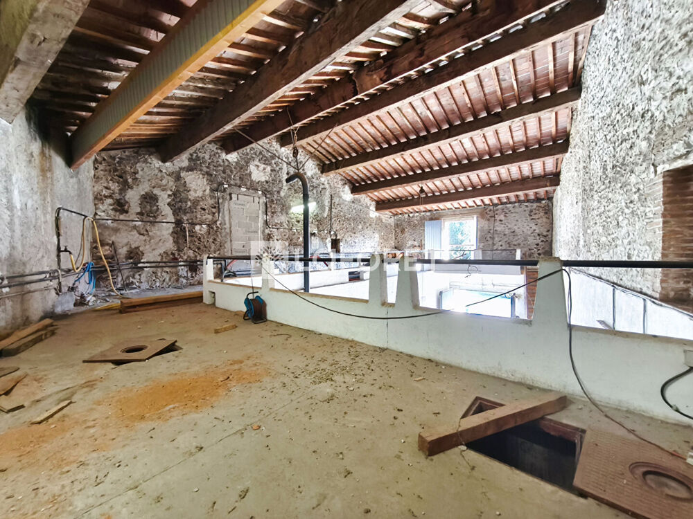 Tresserre Nidolères, ancienne cave viticole avec beau potentiel