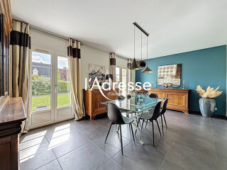  Maison à vendre 7 pièces 215 m²