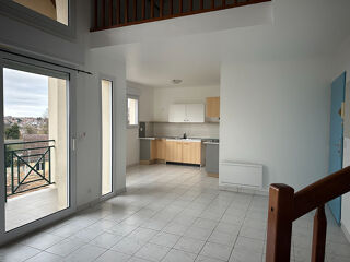  Appartement à louer 2 pièces 50 m²