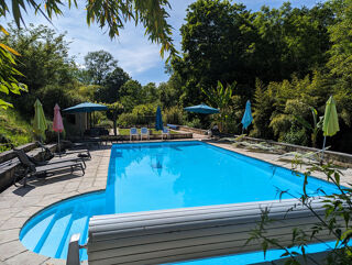  Villa � vendre 15 + pi�ces 399 m�