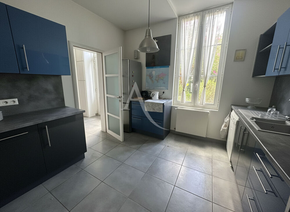 Vente Maison Maison Saint Medard En Jalles 8 pièce(s) 166.35 m2 Saint medard en jalles