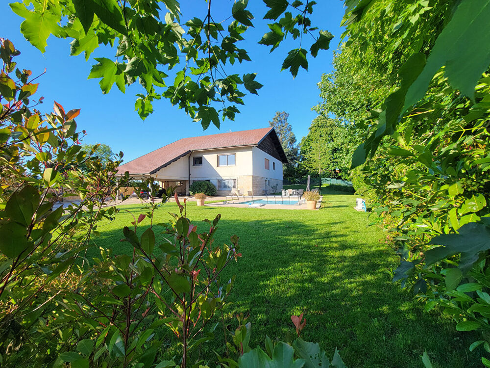 Maison 9 pièces 300 m² · à Besancon · 300 m² · 750 000 €