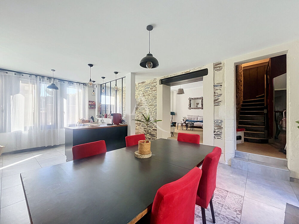 Vente Maison Maison de ville rénovée au coeur de Segré Segre en anjou bleu