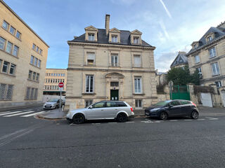  Appartement à louer 1 pièce 19 m²