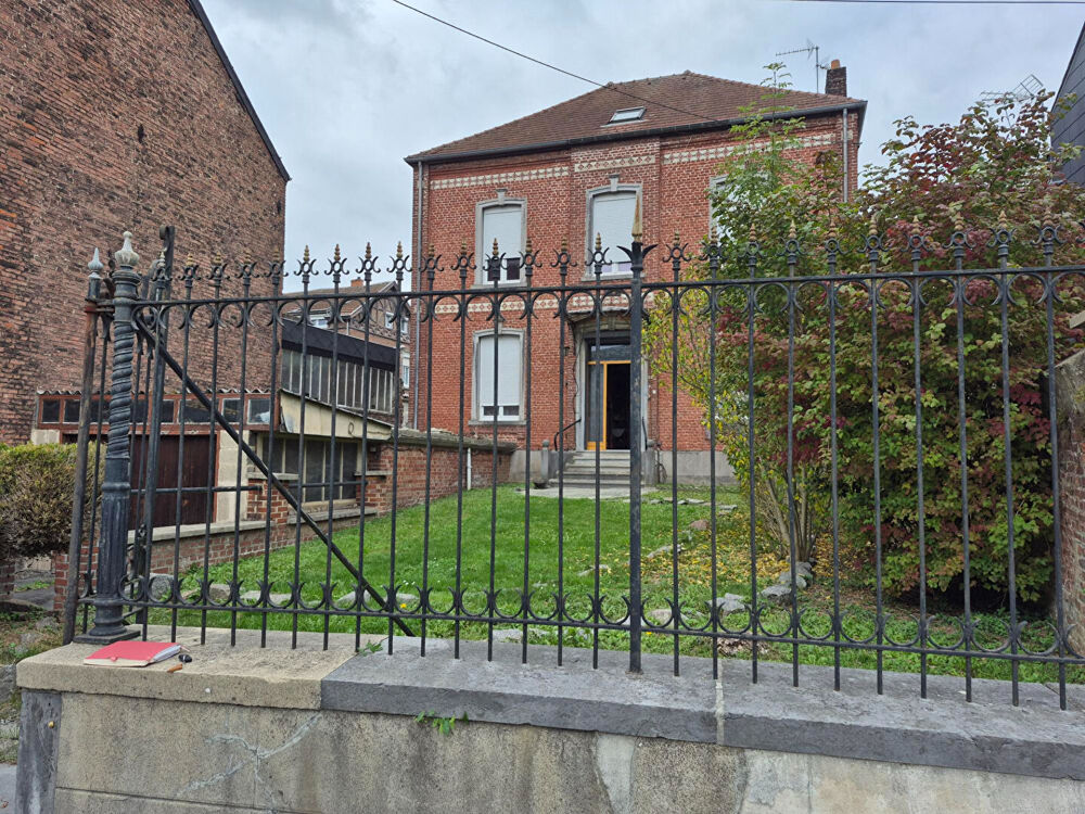 Maison 10 pièces 211 m² · à Jeumont · 211 m² · 164 000 €