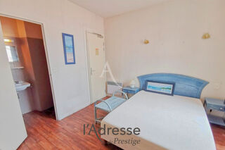  Villa � vendre 15 + pi�ces 300 m�