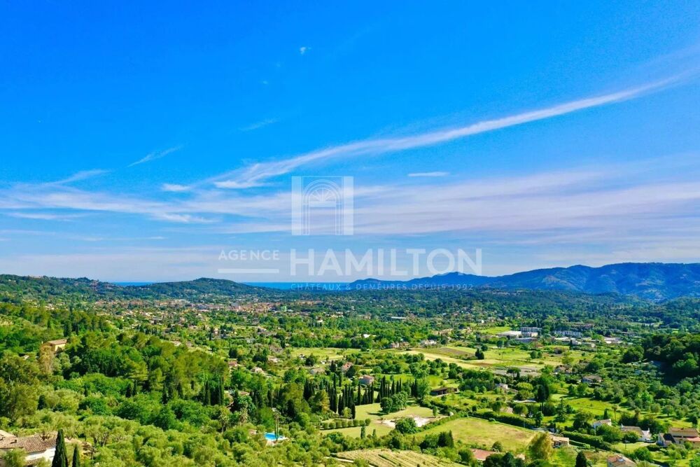Propriété dexception avec vue panoramique Entre mer et collin