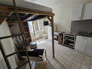  Appartement à louer 1 pièce 14 m²