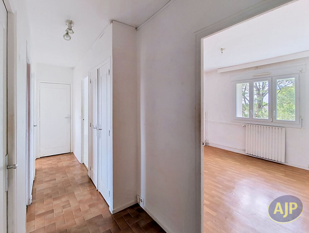 Vente Appartement T3 avec stationnement et cave Rond-Point de Paris Nantes