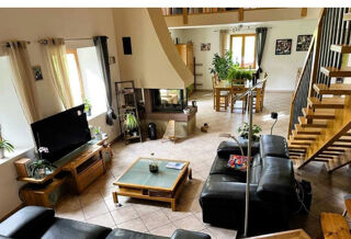  Maison à vendre 8 pièces 227 m²