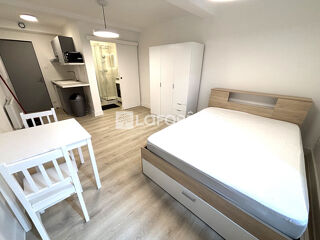  Appartement à louer 1 pièce 21 m²