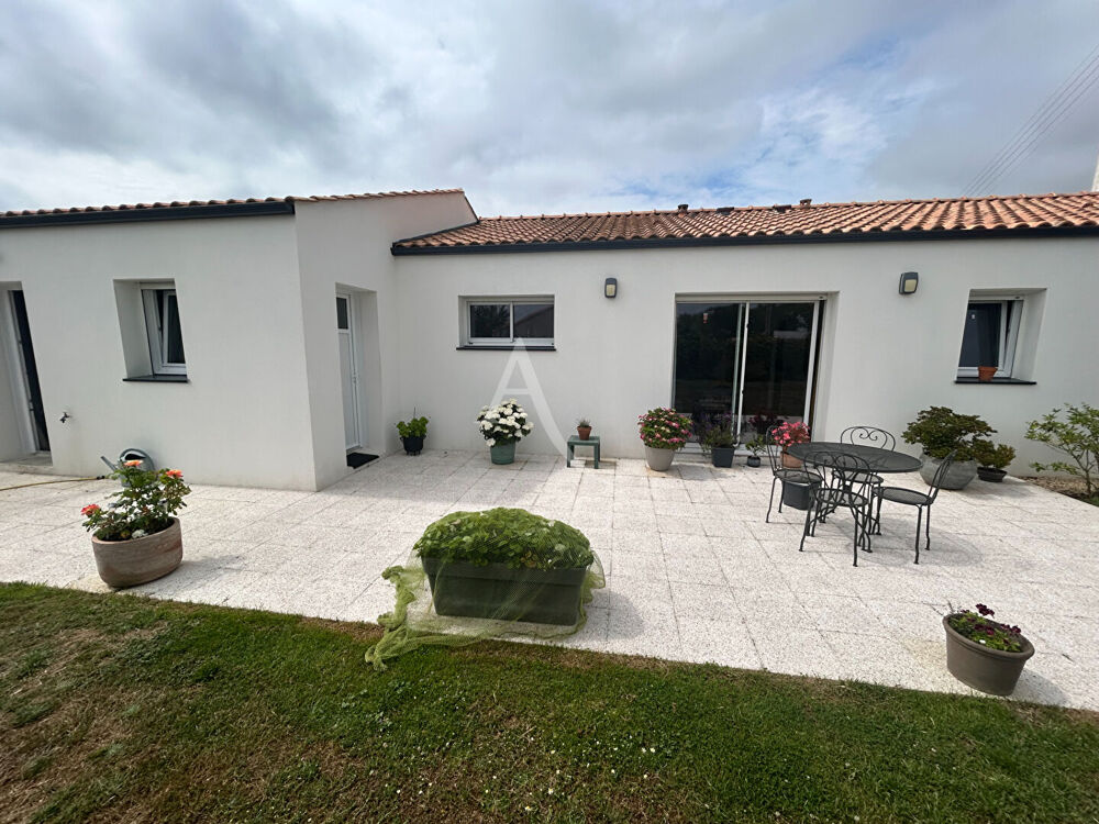 Vente Maison Maison  6 pièces 120 m² avec garage à Machecoul Machecoul