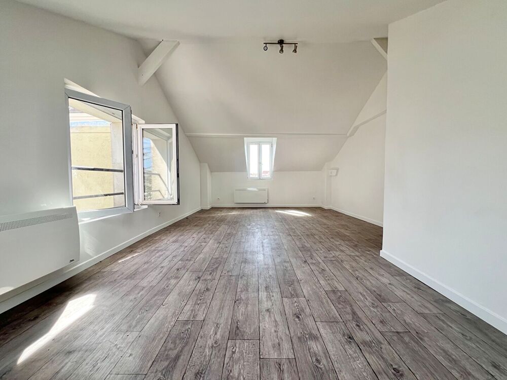 Vente Appartement Alfortville Nord - Studio de 20.43 m2 Loi Carrez et 28.95 m2 au sol Alfortville