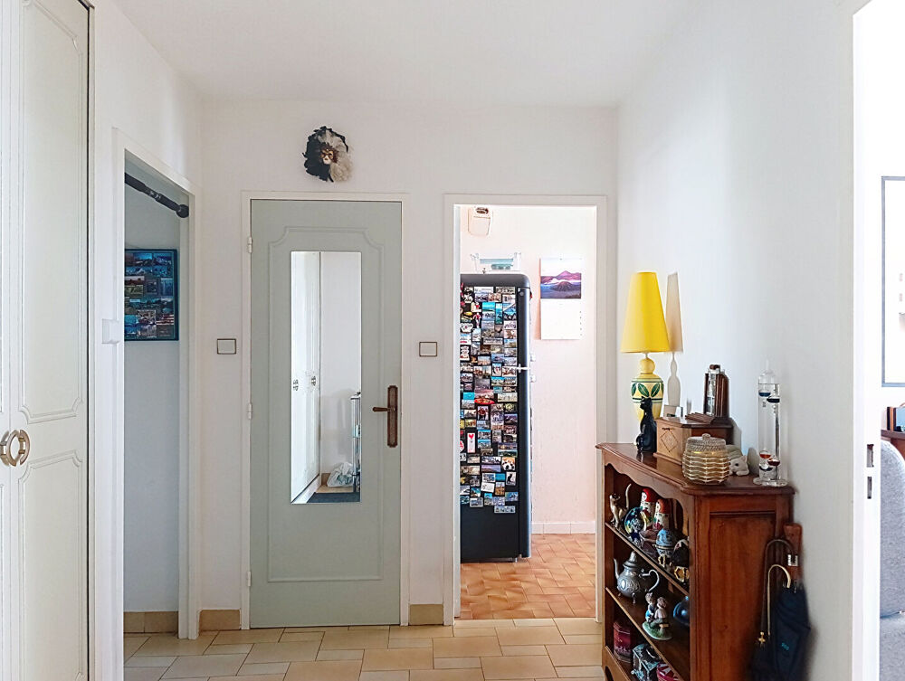 Vente Appartement SAINT-ÉTIENNE MÉTARE - SPACIEUX T5 AVEC 3 BALCONS, VUE DÉGAGÉE SUR LE PARC DE L'EUROPE, PARKING PRIVATIF ET CAVE Saint etienne