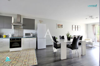 Vente Appartement LATTES CENTRE - APPARTEMENT 65m2 TRAVERSANT AVEC BALCON ET STATIONNEMENT - COMMERCES ET TRAMWAY À PROXIMITÉ IMMÉDIATE Lattes