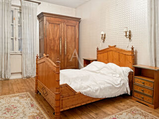  Maison  vendre 15 + pices 260 m