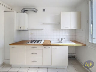  Appartement à louer 2 pièces 55 m²