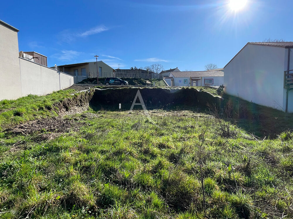 Vente Terrain THORIGNY TERRAIN A VENDRE EXCLUSIVITE AMANDA de 722 m² Thorigny