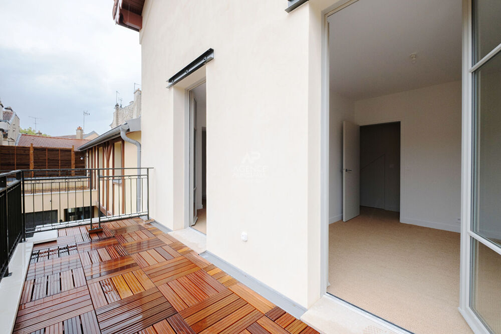 Vente Maison Versailles  Notre Dame  - Maison  4 piéces 103m² au sol avec terrasse et balcon Versailles