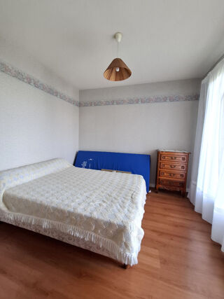  Maison  vendre 6 pices 240 m