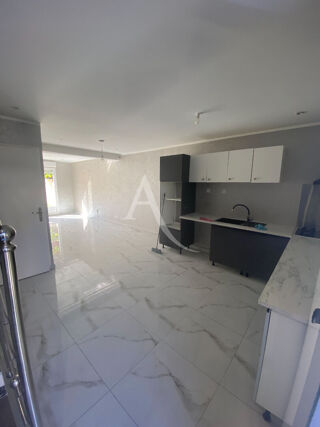  Maison à louer 5 pièces 112 m²