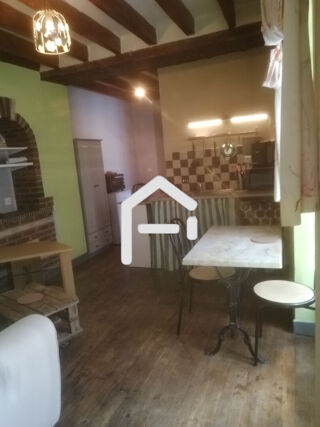  Immeuble à vendre 15 + pièces 420 m²