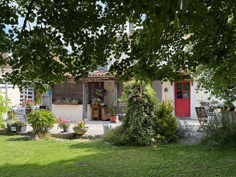   MAISON DE CARACTERE! Maison - 11 pièce(s) - 250 m²
