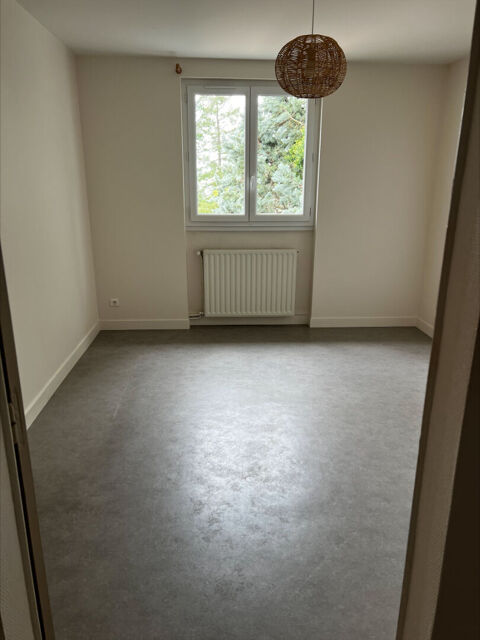  Appartement � louer 5 pi�ces 108 m� Sermoise sur loire