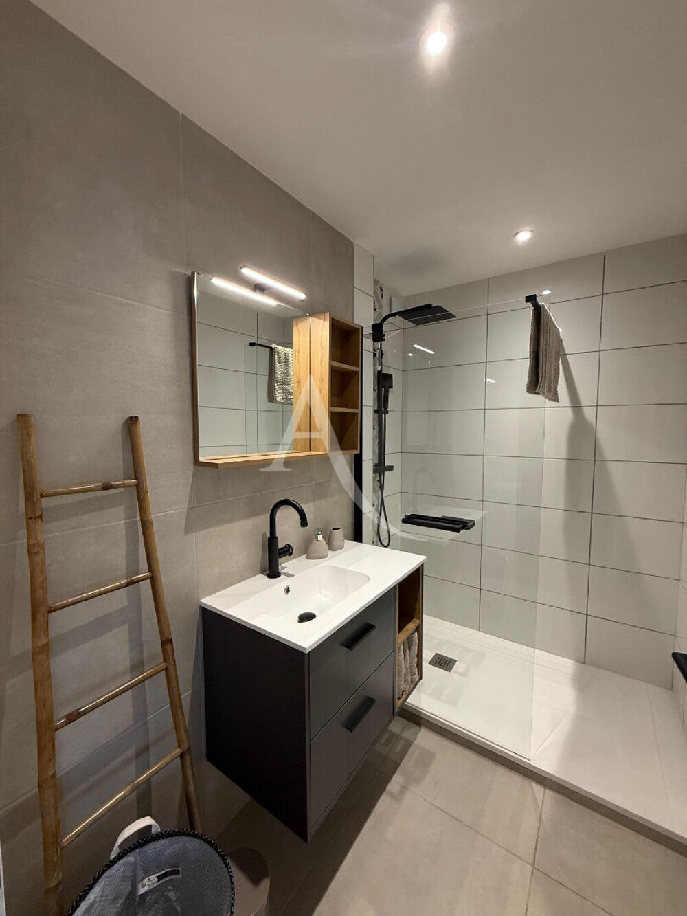 Location Appartement Appartement meublé La Roche Sur Yon 4 pièce(s) 73.35 m2 La roche sur yon