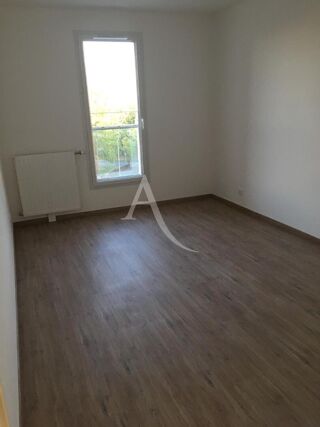  Appartement à louer 3 pièces 58 m²
