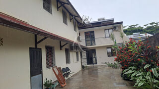  Immeuble � vendre 15 + pi�ces 430 m�