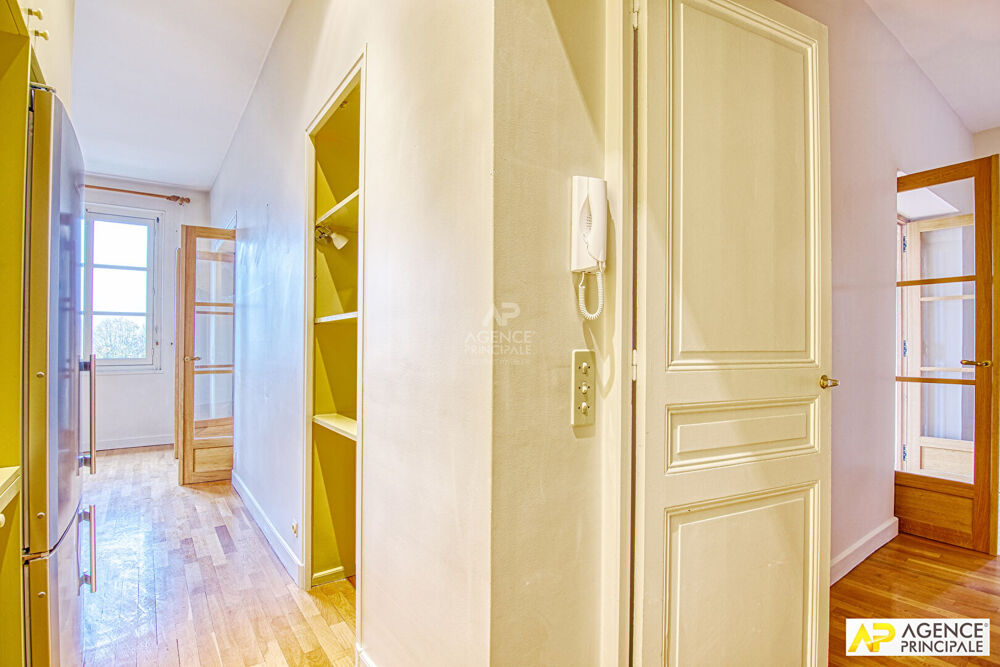 � vendre  Appartement Versailles (78000)