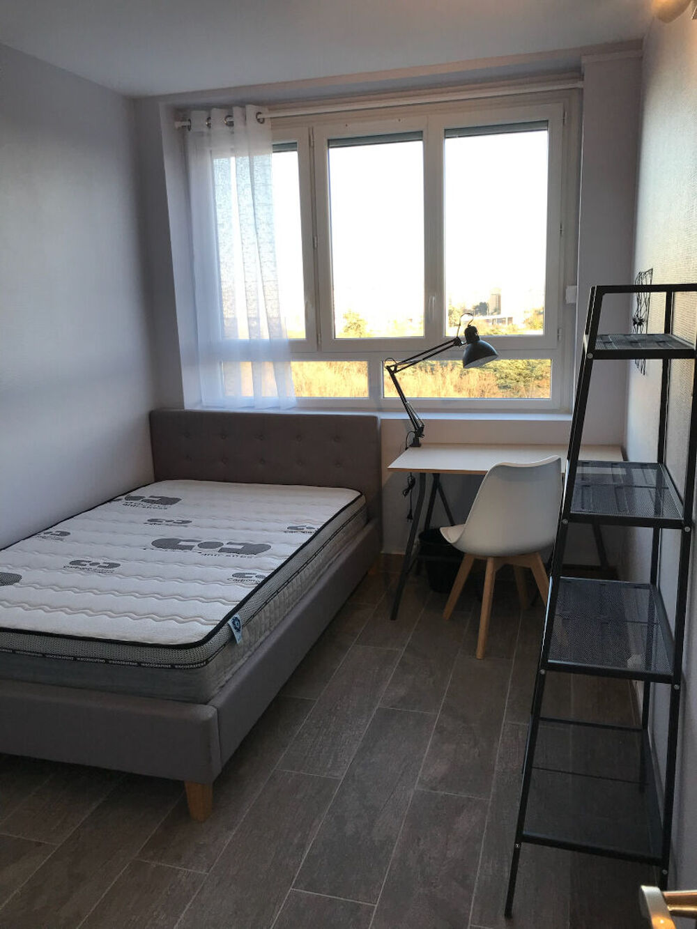 Chambre à louer dans Appartement - Mermoz/ Pinel - 6 pièce(s) 95 m2