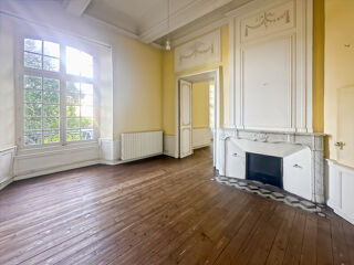  Appartement à louer 5 pièces 173 m²