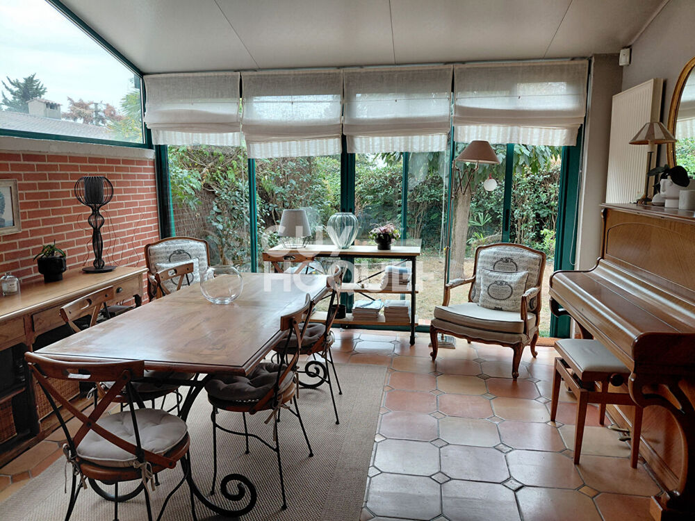 Vente Maison Maison de caractère 175 m², 5 chambres, Jardin, parkings. Toulouse