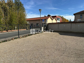  Parking / Garage à louer 